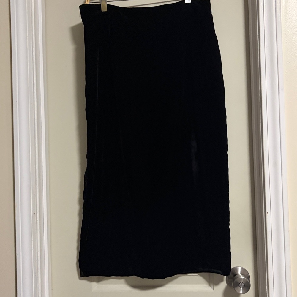Wayf Black Velvet like, never worn, maxi Skirt perfect for holidays SZ M